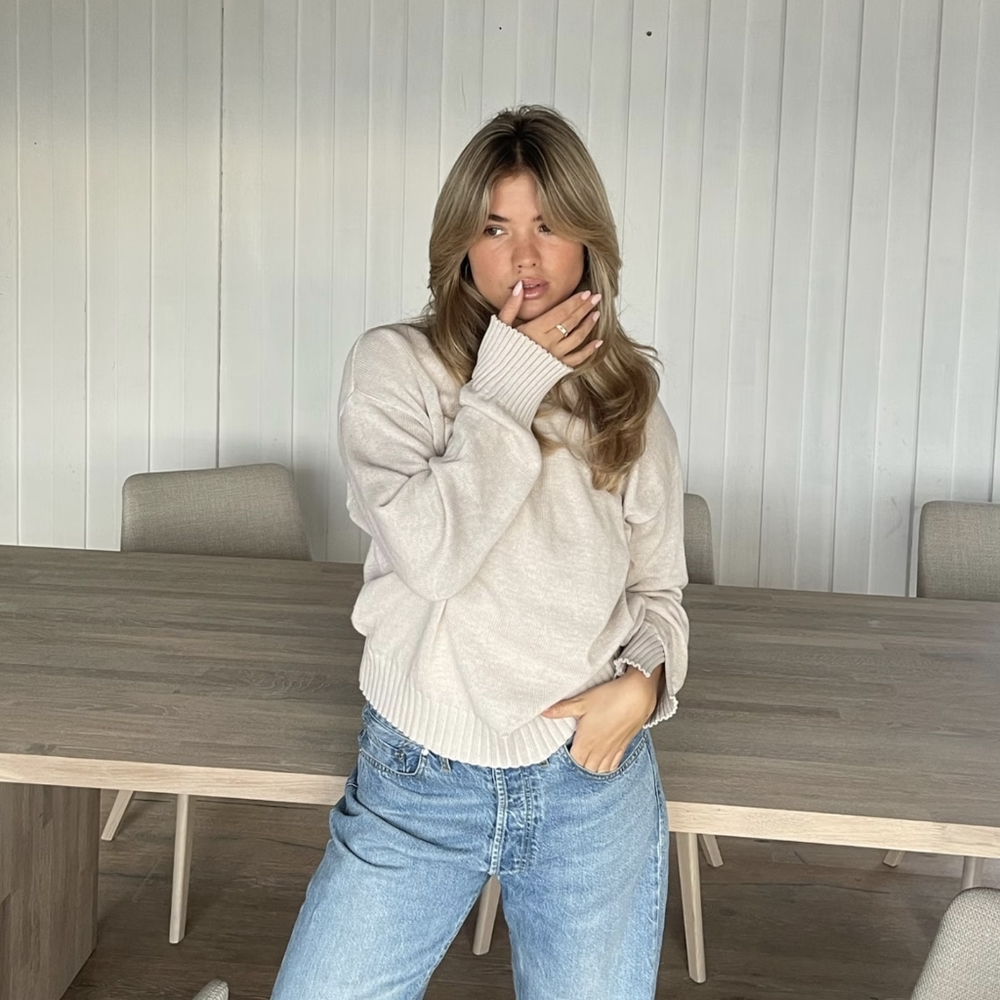 Djerf Avenue Crewneck Sweater Cream
